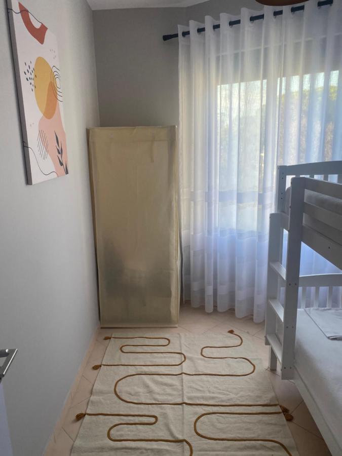 Cheerful 2-Bedroom Apartment In Golem Golem  Ngoại thất bức ảnh