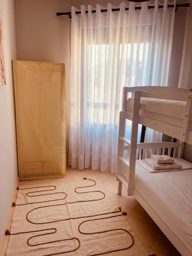 Cheerful 2-Bedroom Apartment In Golem Golem  Ngoại thất bức ảnh