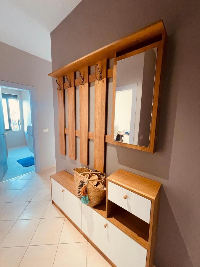 Cheerful 2-Bedroom Apartment In Golem Golem  Ngoại thất bức ảnh